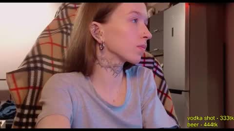 fran_bow online show from 10-23-25, 02:16