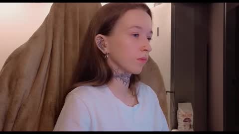 fran_bow online show from 11-28-25, 06:32