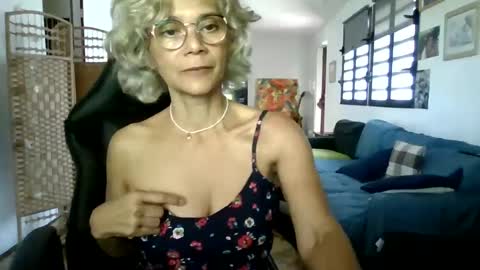 francelune online show from 01-22-25, 11:01