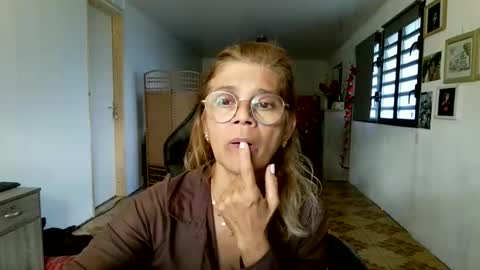 francelune online show from 02-24-26, 02:04