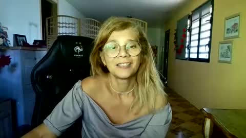 francelune online show from 05-06-26, 08:30