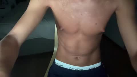 Snapshot of francesco727 chatting on 09-18-25, 10:23 francesco online show from 09-18-25, 10:23