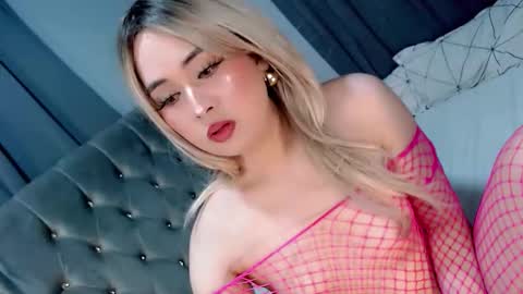 LOVE online show from 05-09-26, 09:14