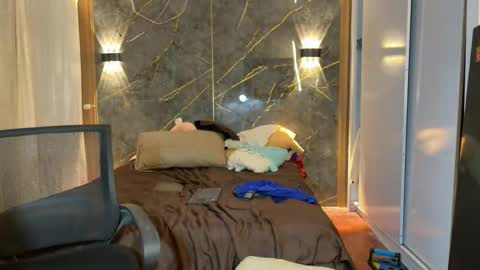 Dynamic roles online show from 09-26-25, 08:07