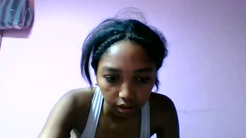 Snapshot of francia333068 chatting on 06-07-26, 05:33 francia333068 online show from 06-07-26, 05:33