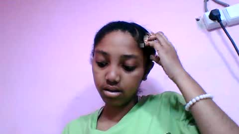 Snapshot of francia333068 chatting on 07-12-26, 08:16 francia333068 online show from 07-12-26, 08:16