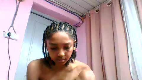 Snapshot of francia333068 chatting on 07-15-26, 06:13 francia333068 online show from 07-15-26, 06:13