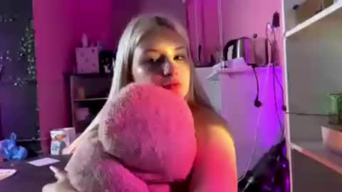 Liza online show from 04-17-26, 09:18