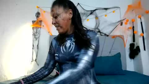 francihot4 online show from 11-01-25, 02:57