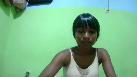 Snapshot of francine925426 chatting on 02-17-26, 08:11 francine925426 online show from 02-17-26, 08:11