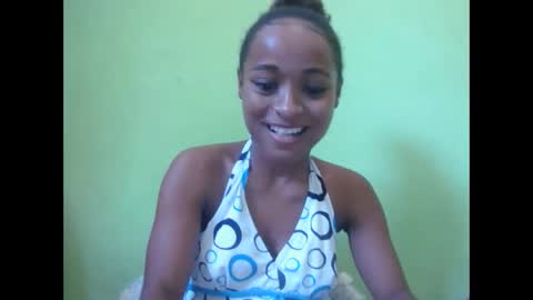 Snapshot of francine925426 chatting on 02-22-26, 11:31 francine925426 online show from 02-22-26, 11:31