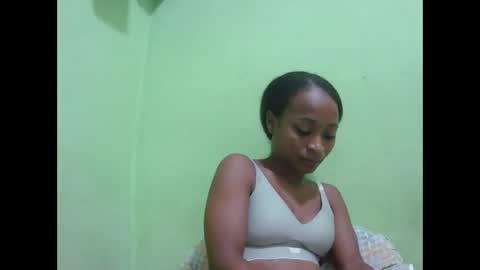 Snapshot of francine925426 chatting on 04-05-26, 07:55 francine925426 online show from 04-05-26, 07:55