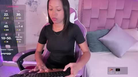 Laura online show from 09-16-25, 07:26