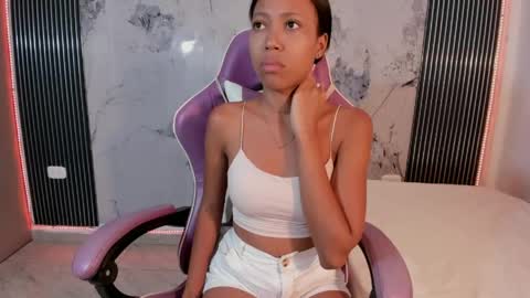 Laura online show from 05-06-26, 07:30