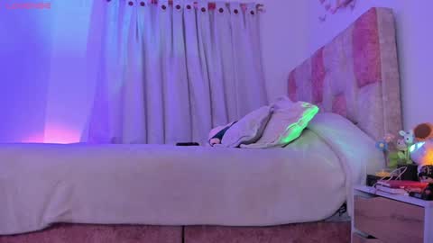 Snapshot of franciscabrun chatting on 12-13-24, 01:15 Francis Brun online show from 12-13-24, 01:15