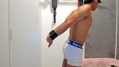 Snapshot of franco_demons_ chatting on 10-16-25, 03:57 Franco online show from 10-16-25, 03:57