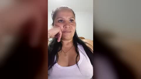 Snapshot of francy_froz chatting on 06-21-26, 03:09 francy froz online show from 06-21-26, 03:09