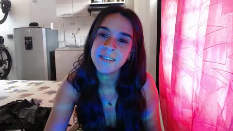 Snapshot of franfinee chatting on 10-04-25, 05:55 franfinee online show from 10-04-25, 05:55