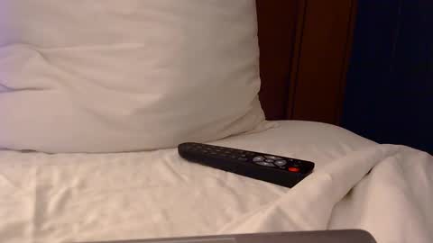 frank1026 online show from 03-19-26, 01:42