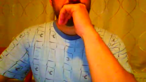 Snapshot of frank84848 chatting on 09-29-25, 08:02 Frank online show from 09-29-25, 08:02