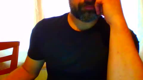 Snapshot of frank84848 chatting on 10-06-25, 08:01 Frank online show from 10-06-25, 08:01