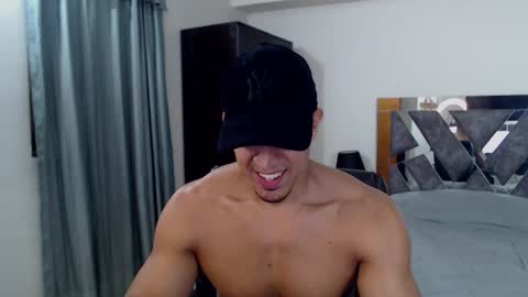 Frank online show from 10-20-25, 01:06