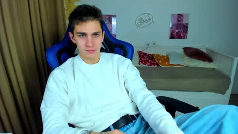 Frank online show from 11-25-25, 04:45