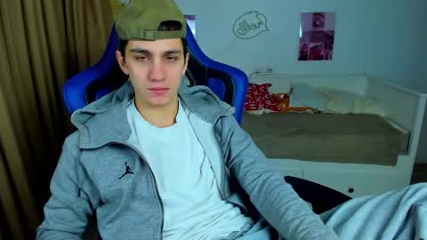 Frank online show from 12-18-25, 04:29