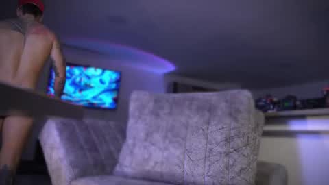 Frank Farrell. Hey remember to give me a thumbs up Ty online show from 10-06-25, 12:19