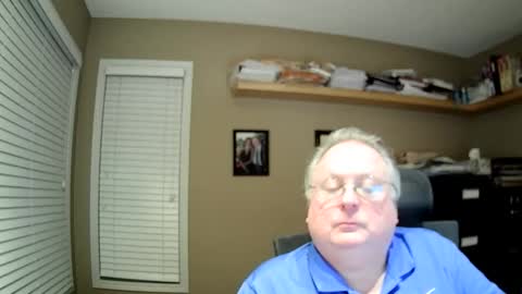 Snapshot of frankie6207 chatting on 11-23-25, 08:25 frankie6207 online show from 11-23-25, 08:25