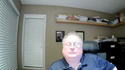 Snapshot of frankie6207 chatting on 11-30-25, 07:45 frankie6207 online show from 11-30-25, 07:45