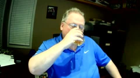 Snapshot of frankie6207 chatting on 08-09-26, 06:29 frankie6207 online show from 08-09-26, 06:29