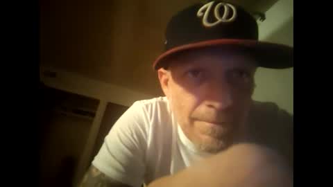 Famous Blue Eyes online show from 04-15-26, 09:38