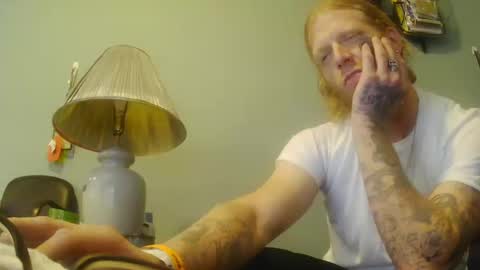 Snapshot of frankoze80 chatting on 10-12-25, 01:21 frankoze80 online show from 10-12-25, 01:21