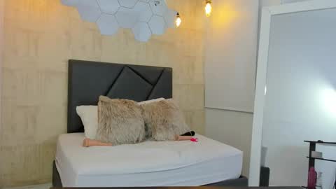 Fransheska online show from 02-20-25, 10:15