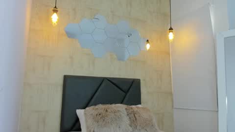 Fransheska online show from 02-28-25, 10:17