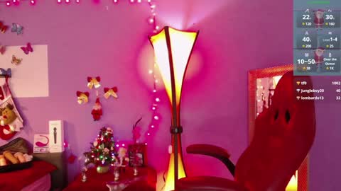 Snapshot of fransheskarossi chatting on 12-15-24, 07:10 Fransheska online show from 12-15-24, 07:10