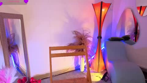 Fransheska online show from 05-08-26, 11:37