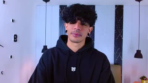 Snapshot of franvill_trato chatting on 09-30-25, 07:52 Franvill trato online show from 09-30-25, 07:52