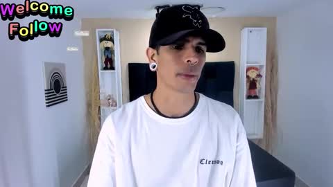 Snapshot of franvill_trato chatting on 10-10-25, 07:46 Franvill trato online show from 10-10-25, 07:46