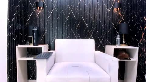 Snapshot of franvill_trato chatting on 11-17-25, 05:30 Franvill trato online show from 11-17-25, 05:30