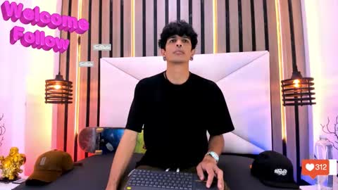 Snapshot of franvill_trato chatting on 11-29-25, 07:17 Franvill trato online show from 11-29-25, 07:17