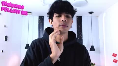 Snapshot of franvill_trato chatting on 12-02-25, 07:09 Franvill trato online show from 12-02-25, 07:09