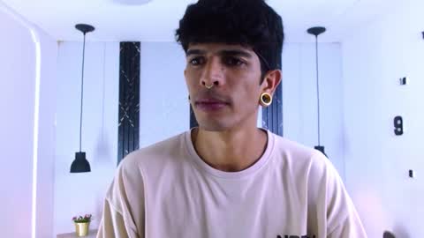 Snapshot of franvill_trato chatting on 02-26-26, 07:24 Franvill trato online show from 02-26-26, 07:24