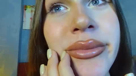 I am franzeva  online show from 03-20-26, 08:52