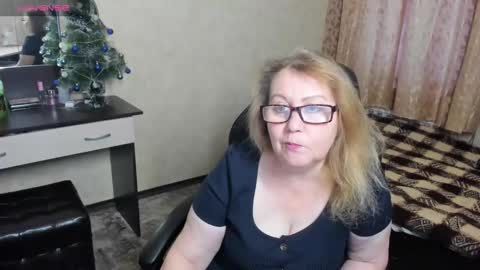 FrauMartha online show from 12-24-24, 11:06