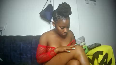 Snapshot of freaky216738 chatting on 01-17-25, 05:42 freakyLucy online show from 01-17-25, 05:42