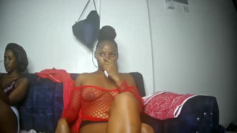 Snapshot of freaky216738 chatting on 01-18-25, 07:07 freakyLucy online show from 01-18-25, 07:07