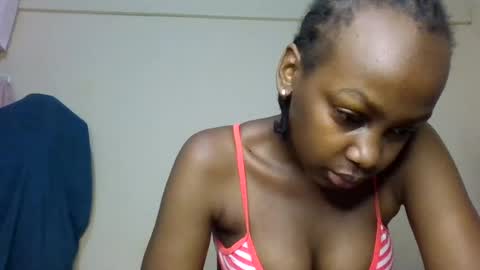 freaky_beauty online show from 07-10-26, 02:49