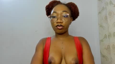 Snapshot of freaky_ebonygirl chatting on 09-18-25, 06:59 Freaky ebonygirl online show from 09-18-25, 06:59